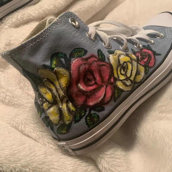 Rose Converse - Picture 8 of 8